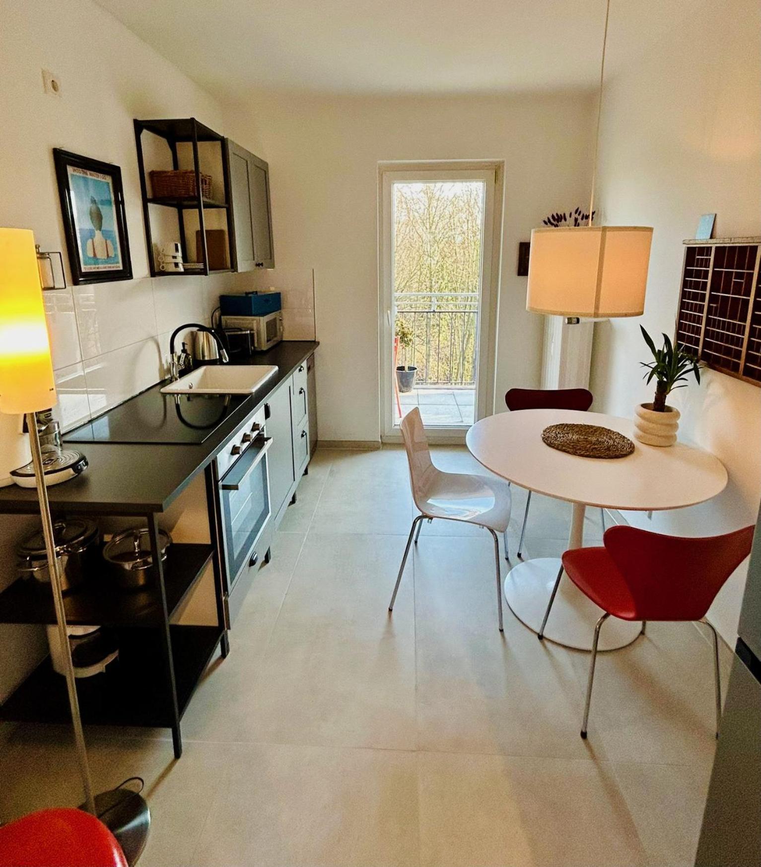 Feelslikehome - Wunderschoene Und Zentrale Wohnung Mit Balkon&Parkplatz بوخوم المظهر الخارجي الصورة